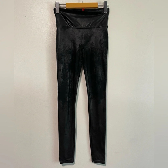 Spanx Women’s Shiny Faux Leather Leggings - Small - Picture 4 of 9